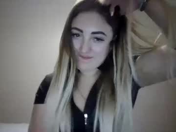 Meriwoulders April 18, 2026 Chaturbate stream image