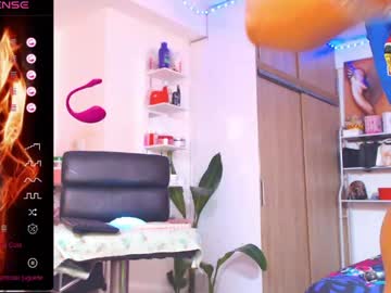 Alexafoxxy01 April 19, 2026 Chaturbate stream image