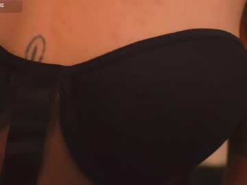 Selenevaughan April 19, 2026 Chaturbate stream image