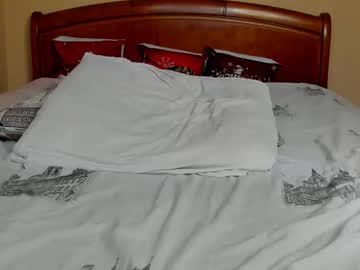 Whitepumaari April 19, 2026 Chaturbate stream image