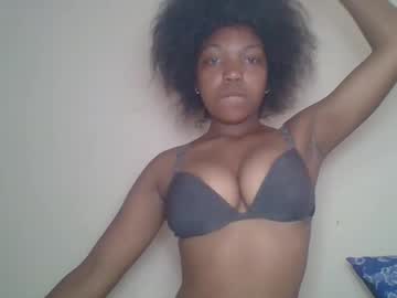 Zyraelle_01 April 19, 2026 Chaturbate stream image
