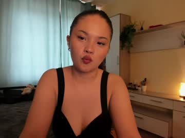 Monyhikari April 19, 2026 Chaturbate stream image