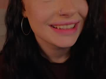 Lisaaaliss April 19, 2026 Chaturbate stream image