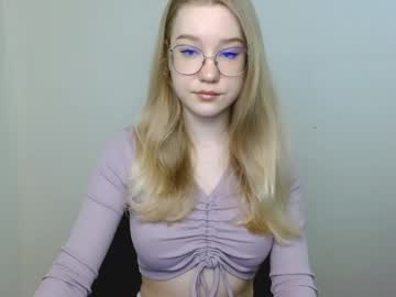 Abbymoore__ April 19, 2026 Chaturbate stream image