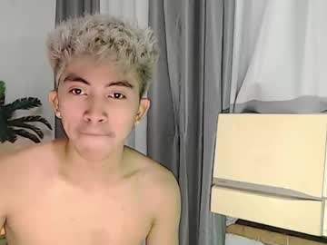 Jaysee_Hugecox April 19, 2026 Chaturbate stream image