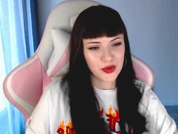 Moon_Velvet April 19, 2026 Chaturbate stream image