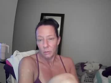 Cristalmills069 April 20, 2026 Chaturbate stream image