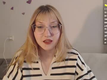 Cherry_Hazzze April 20, 2026 Chaturbate stream image