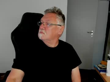 Sharlots_Pet April 20, 2026 Chaturbate stream image