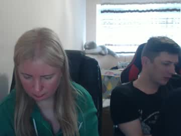 Jenisandpeter April 20, 2026 Chaturbate stream image