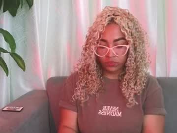 Luana_Curly April 20, 2026 Chaturbate stream image