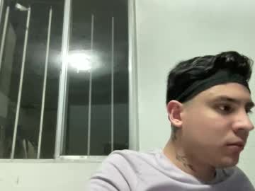 Garypinepineapple stream photo from April 21, 2026