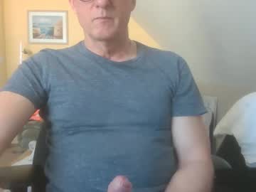 Hundeleine April 21, 2026 Chaturbate stream image