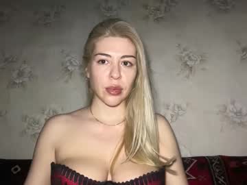Luxsonyastar April 21, 2026 Chaturbate stream image