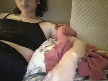 Mayamiaxoxo April 21, 2026 Chaturbate stream image