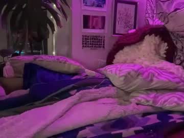 Pinkskies26 April 22, 2026 Chaturbate stream image