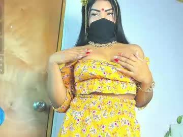 Iniya_Parul April 22, 2026 Chaturbate stream image