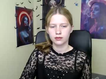 Crystalgirl__ April 22, 2026 Chaturbate stream image
