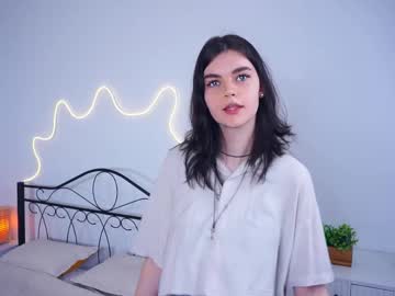 Nellegrandner April 22, 2026 Chaturbate stream image