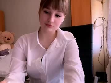 Kimbramielkie April 24, 2026 Chaturbate stream image