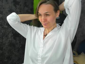 Lillian_White1 April 25, 2026 Chaturbate stream image
