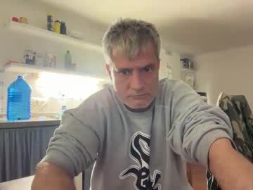 Guardiannif_ April 25, 2026 Chaturbate stream image