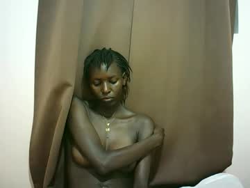 Queen_0012 April 25, 2026 Chaturbate stream image