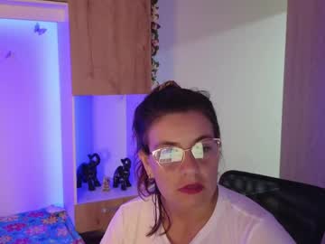 Esmeralda_Calderon April 26, 2026 Chaturbate stream image
