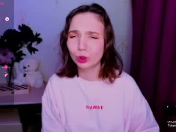 Kindhazelhere_ April 27, 2026 Chaturbate stream image