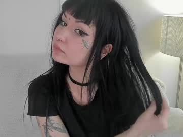 Lyne19 April 27, 2026 Chaturbate stream image