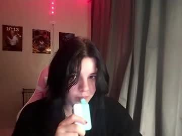 Nishazenisek April 27, 2026 Chaturbate stream image