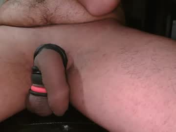 Hungbigdickedger35 April 28, 2026 Chaturbate stream image