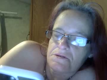 Carleeswoman08 stream photo from April 28, 2026