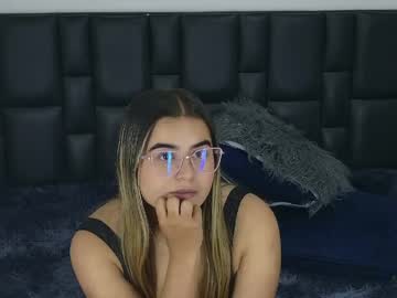 Melody_Fire11 April 28, 2026 Chaturbate stream image