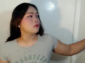Mira_Luna222 April 29, 2026 Chaturbate stream image