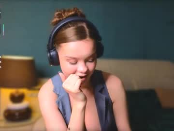 Hornyadelee April 29, 2026 Chaturbate stream image