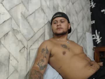 Zues_Gle25 April 30, 2026 Chaturbate stream image