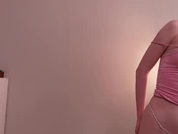 Eveluneeee May 01, 2026 Chaturbate stream image