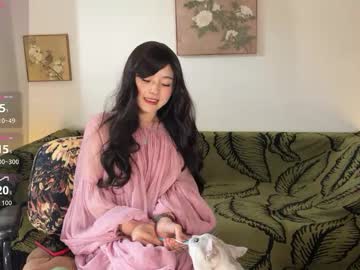 Liunana May 01, 2026 Chaturbate stream image
