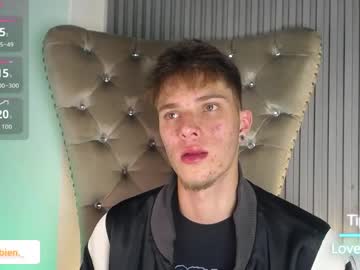 Robbinblaze May 01, 2026 Chaturbate stream image