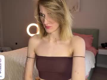 Mia_Komoi May 01, 2026 Chaturbate stream image