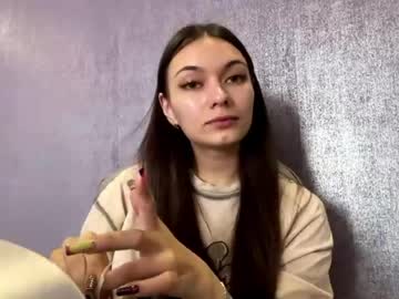 Herlindaviniard May 01, 2026 Chaturbate stream image