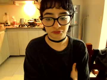 Petitee_Lunna May 02, 2026 Chaturbate stream image
