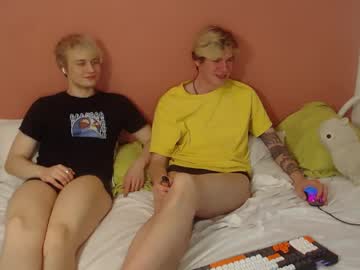 Alex_And_Oliviver May 02, 2026 Chaturbate stream image