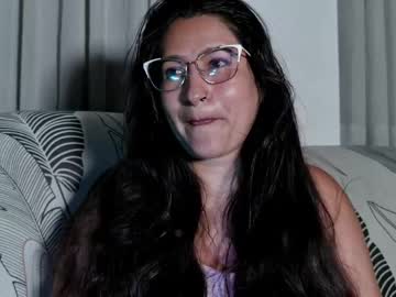 Deesseluxure_ May 02, 2026 Chaturbate stream image