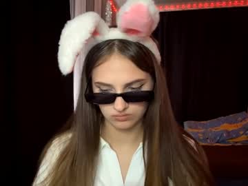 Bunnytrussel May 02, 2026 Chaturbate stream image
