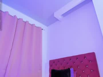 Viiolett_Lee_ May 02, 2026 Chaturbate stream image
