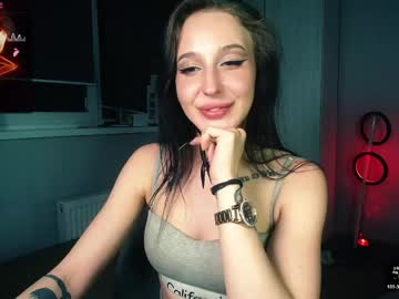 Aliceturnon May 03, 2026 Chaturbate stream image