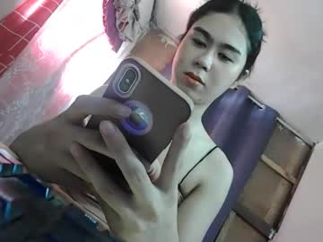 Alluringluna69 May 03, 2026 Chaturbate stream image