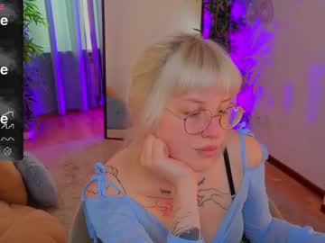 Me1roze May 03, 2026 Chaturbate stream image